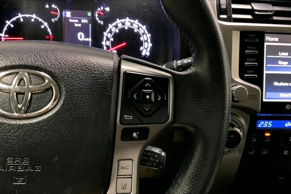 2020 Toyota 4Runner 5th Gen - Image 13 of 20