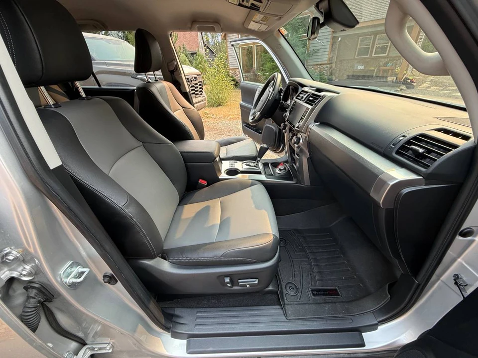 2020 Toyota 4Runner 5th Gen - Image 8 of 12