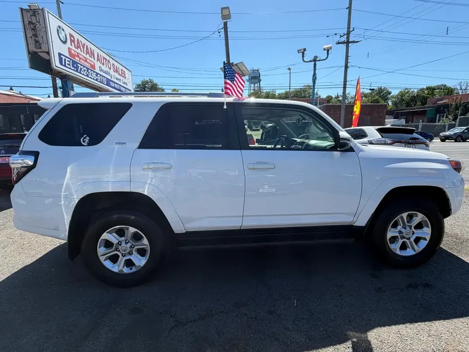 2020 Toyota 4Runner 5th Gen - Image 7 of 20