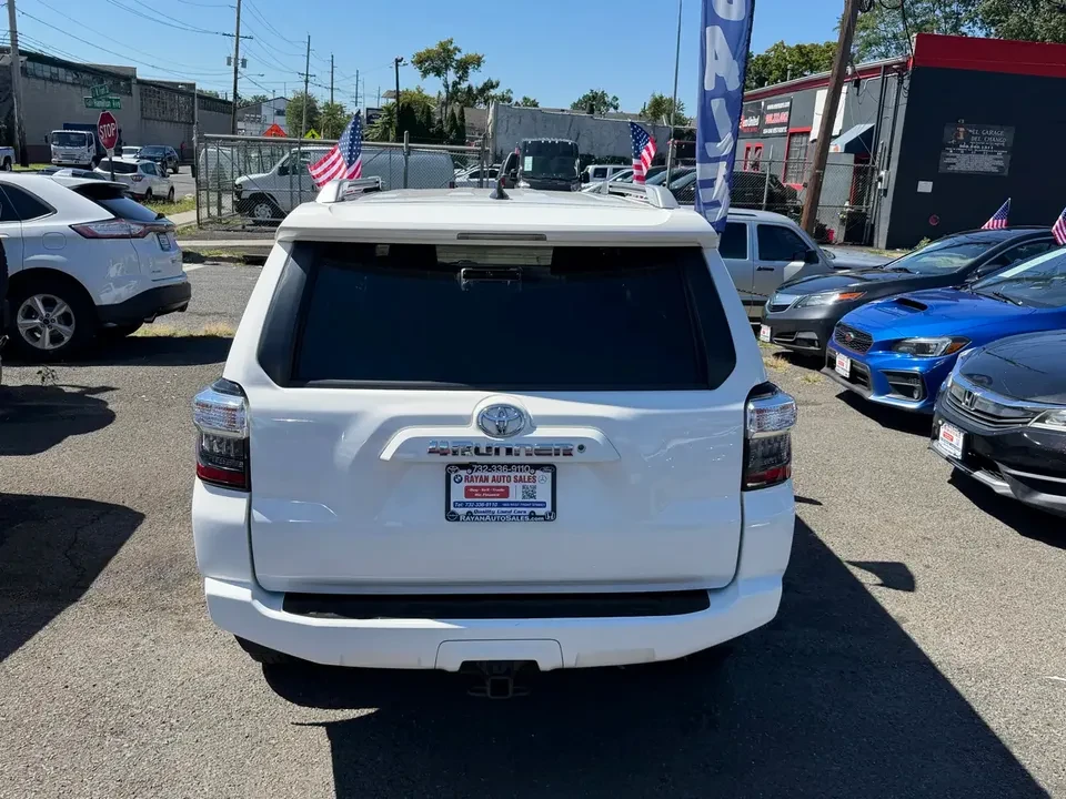 2020 Toyota 4Runner 5th Gen - Image 5 of 20