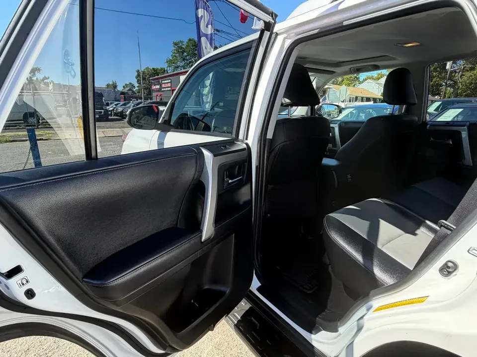 2020 Toyota 4Runner 5th Gen - Image 12 of 20