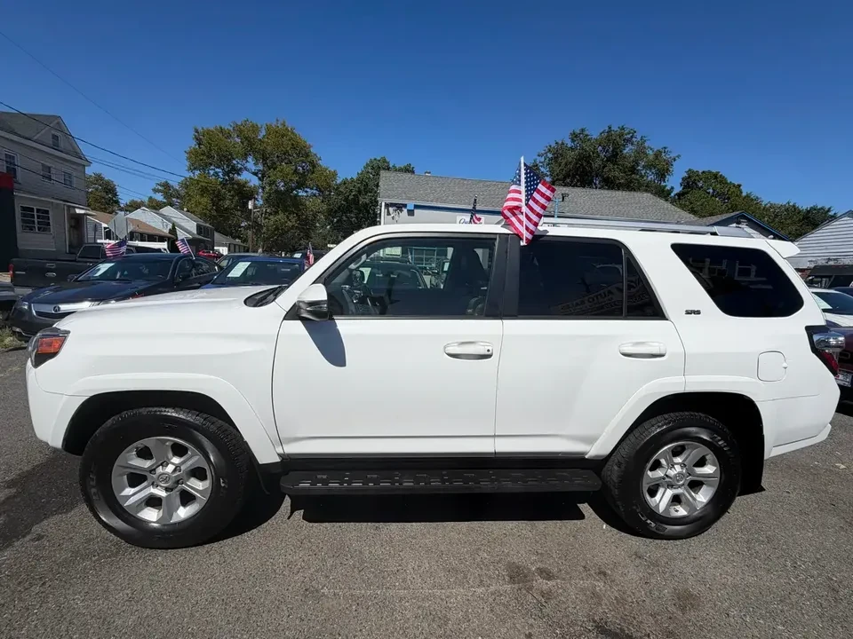 2020 Toyota 4Runner 5th Gen - Image 3 of 20