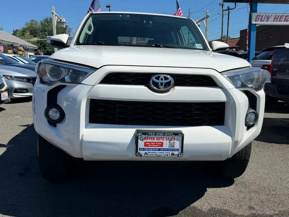 2020 Toyota 4Runner 5th Gen - Image 2 of 20