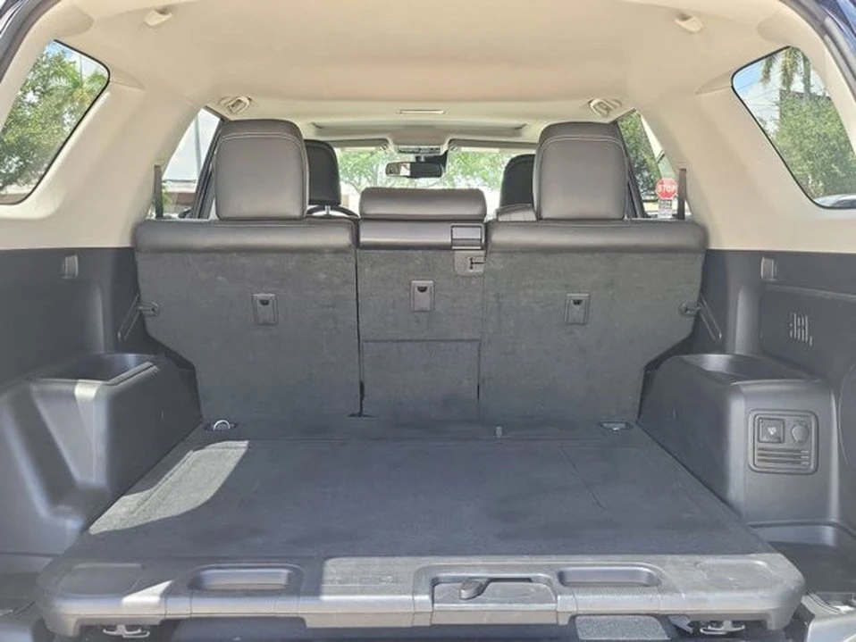 2020 Toyota 4Runner 5th Gen - Image 5 of 20