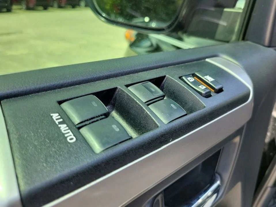 2020 Toyota 4Runner 5th Gen - Image 13 of 20