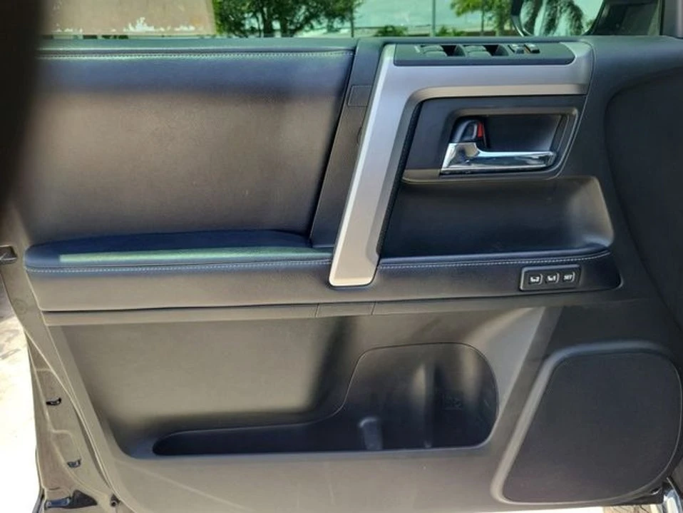 2020 Toyota 4Runner 5th Gen - Image 12 of 20