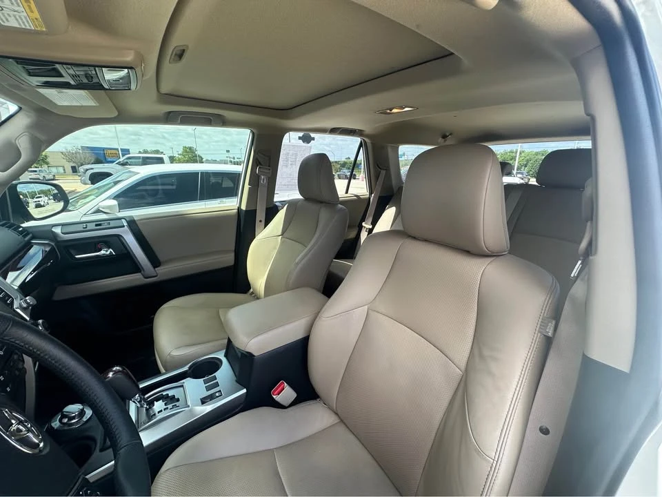 2020 Toyota 4Runner 5th Gen - Image 7 of 9