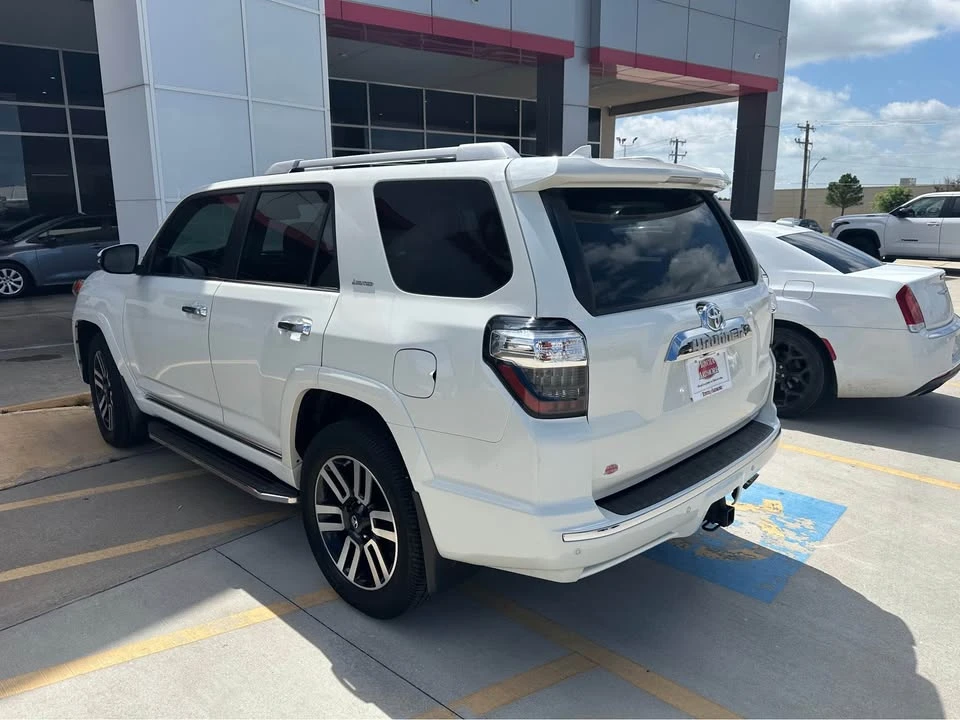 2020 Toyota 4Runner 5th Gen - Image 4 of 9