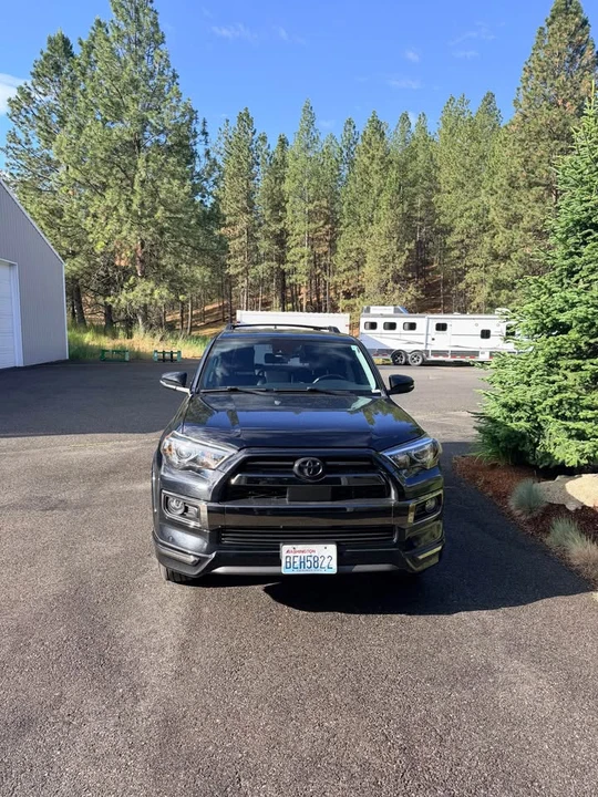 2020 Toyota 4Runner 5th Gen - Image 3 of 10