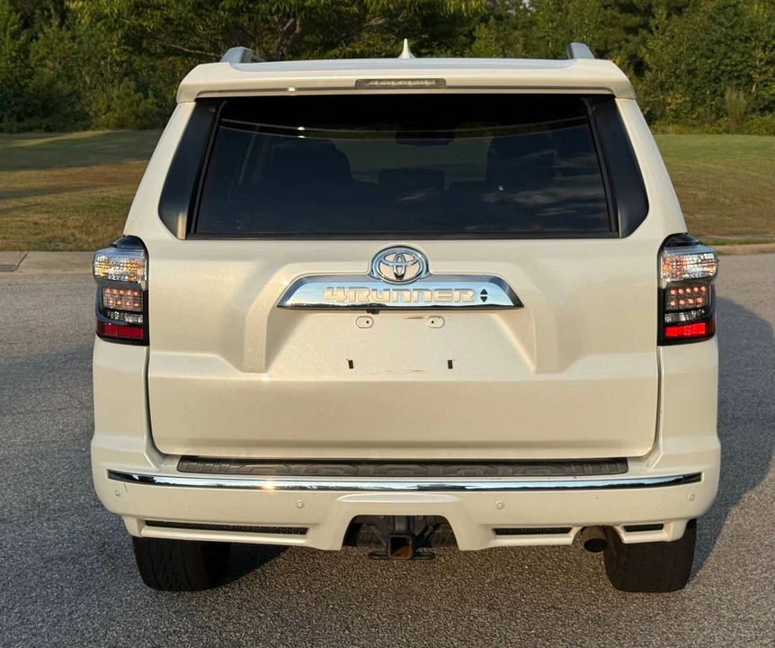 2020 Toyota 4Runner 5th Gen - Image 7 of 24