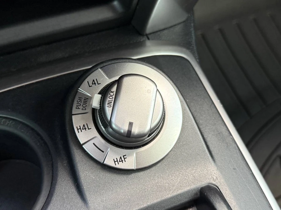 2020 Toyota 4Runner 5th Gen - Image 20 of 24