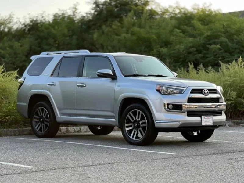 2020 Toyota 4Runner 5th Gen - Image 2 of 12