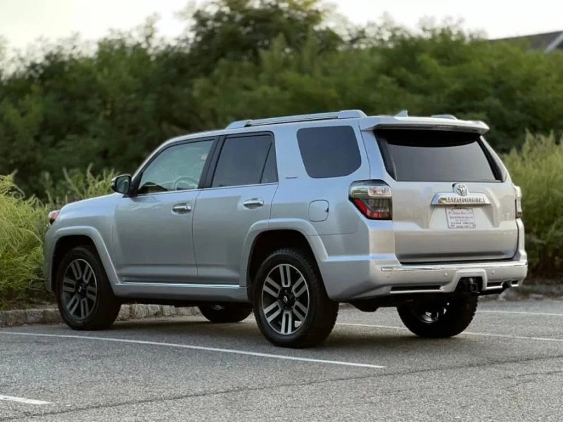 2020 Toyota 4Runner 5th Gen - Image 6 of 12