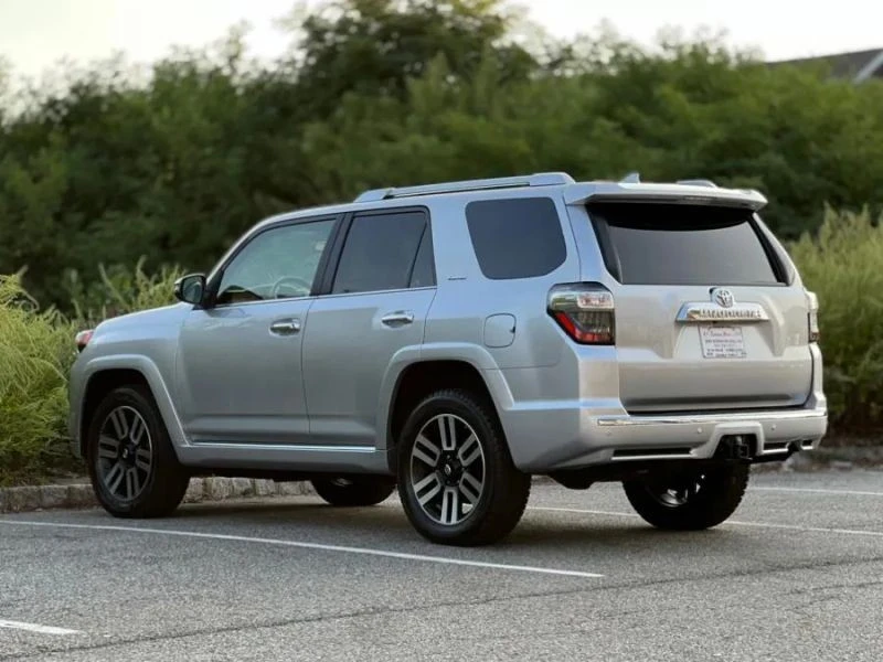 2020 Toyota 4Runner 5th Gen - Image 6 of 12