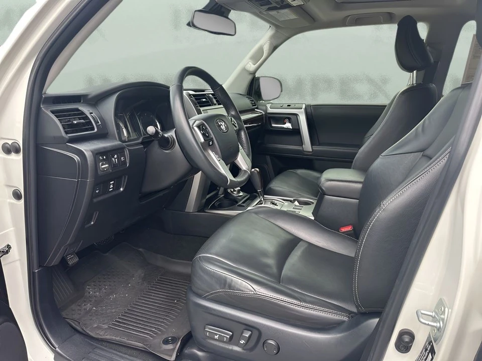 2020 Toyota 4Runner 5th Gen - Image 9 of 12