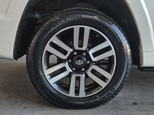 2020 Toyota 4Runner 5th Gen - Image 5 of 12