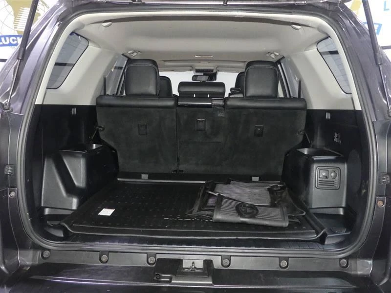 2020 Toyota 4Runner 5th Gen - Image 9 of 20