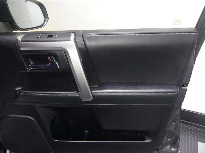 2020 Toyota 4Runner 5th Gen - Image 18 of 20