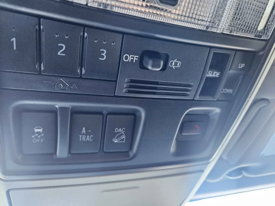 2020 Toyota 4Runner 5th Gen - Image 14 of 18