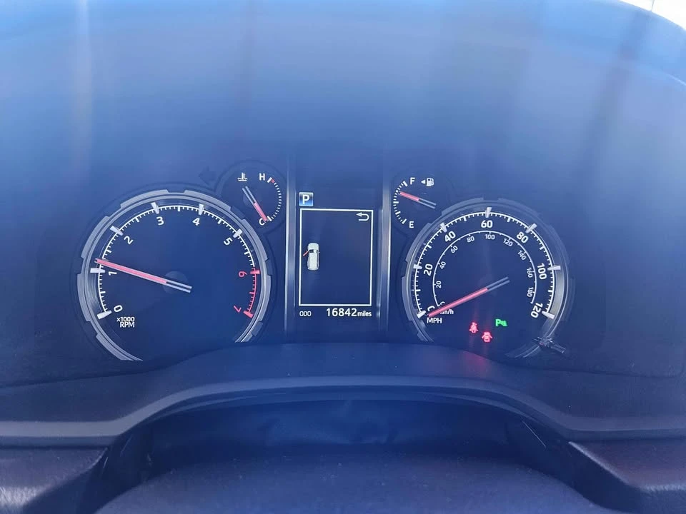 2020 Toyota 4Runner 5th Gen - Image 15 of 18
