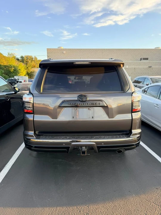 2020 Toyota 4Runner 5th Gen - Image 6 of 7