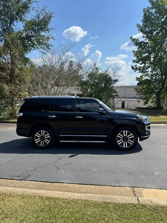 2020 Toyota 4Runner 5th Gen - Image 5 of 12