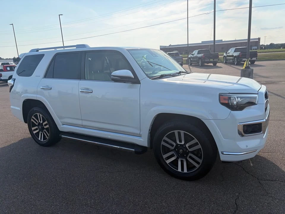 2020 Toyota 4Runner 5th Gen - Image 2 of 7