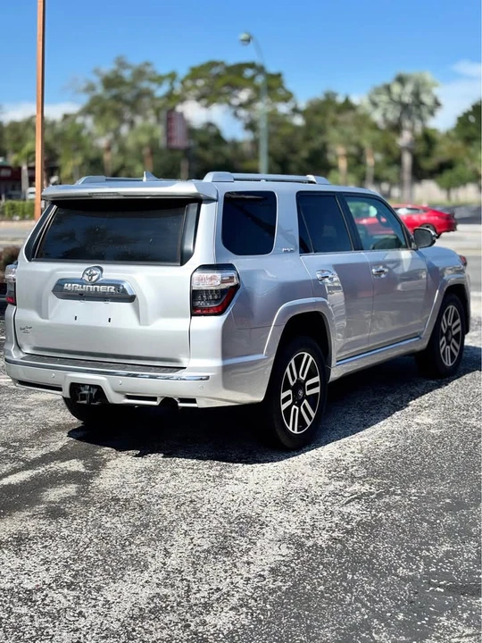 2020 Toyota 4Runner 5th Gen - Image 4 of 12