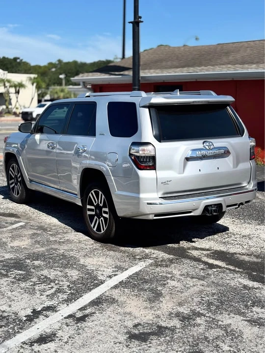 2020 Toyota 4Runner 5th Gen - Image 5 of 12