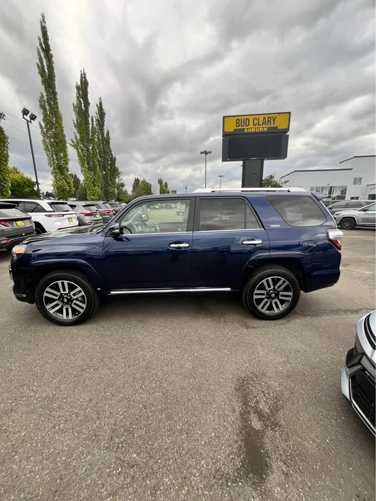 2020 Toyota 4Runner 5th Gen - Image 4 of 11
