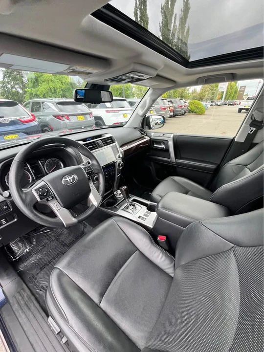2020 Toyota 4Runner 5th Gen - Image 6 of 11