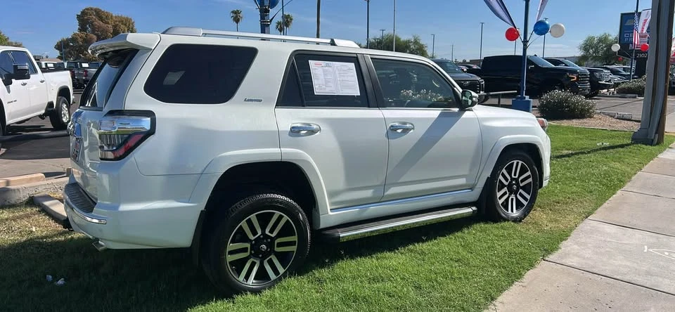 2020 Toyota 4Runner 5th Gen - Image 5 of 18