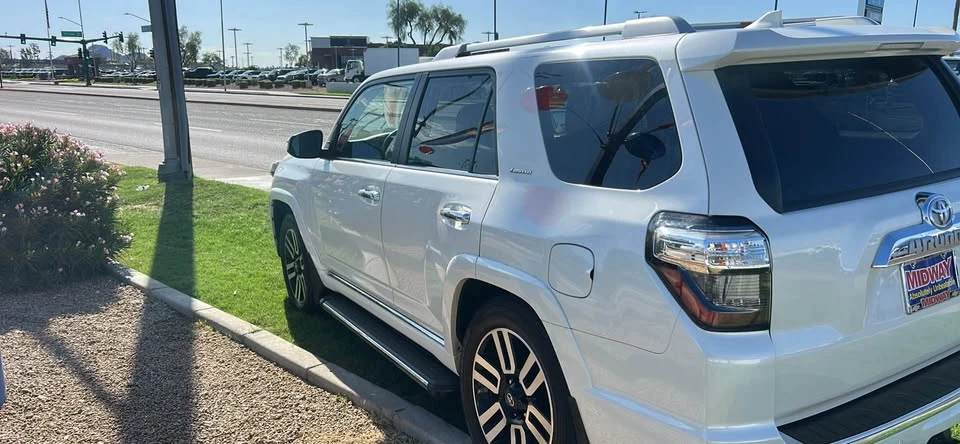 2020 Toyota 4Runner 5th Gen - Image 9 of 18