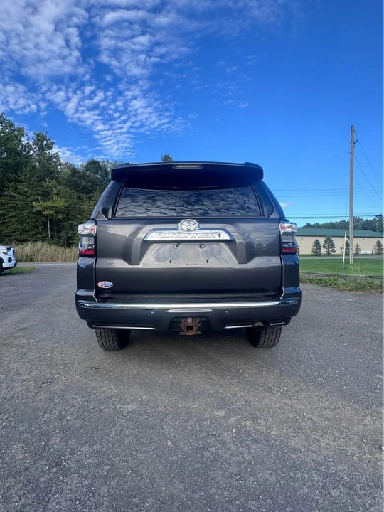 2020 Toyota 4Runner 5th Gen - Image 7 of 15