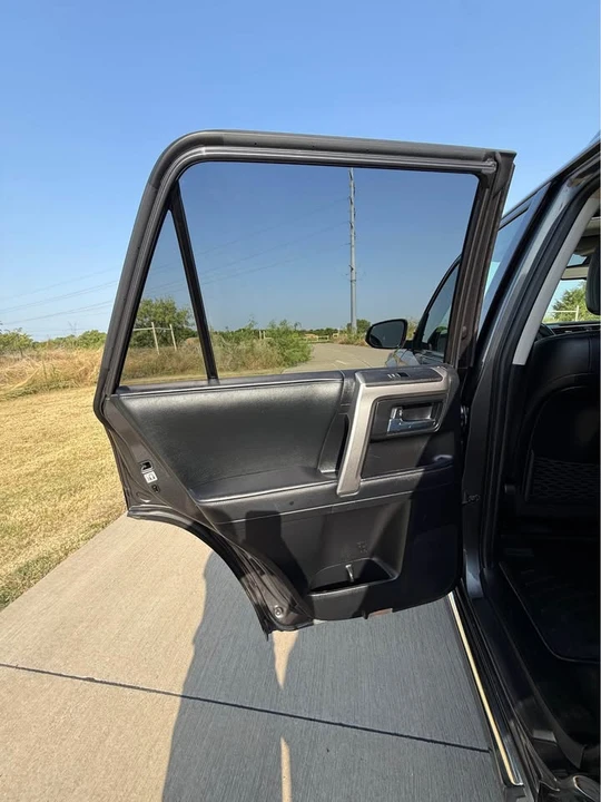 2020 Toyota 4Runner 5th Gen - Image 9 of 15