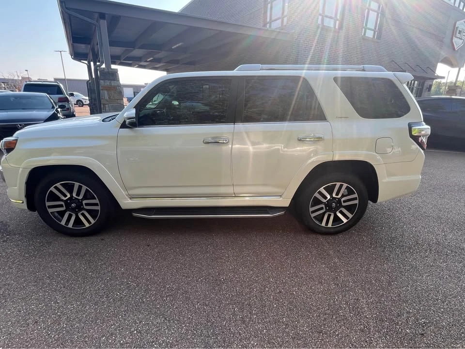 2020 Toyota 4Runner 5th Gen - Image 5 of 14
