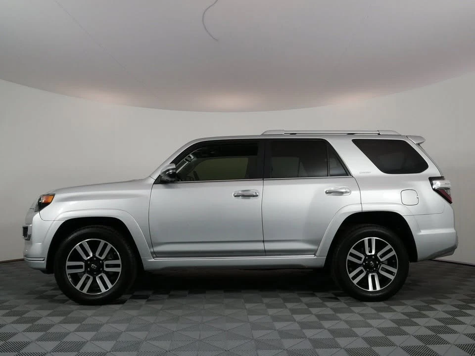 2020 Toyota 4Runner 5th Gen - Image 3 of 20