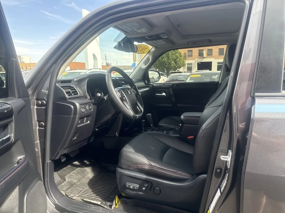 2020 Toyota 4Runner 5th Gen - Image 2 of 20