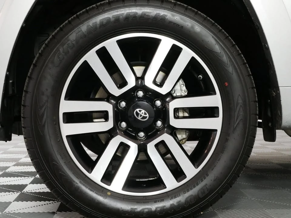 2020 Toyota 4Runner 5th Gen - Image 9 of 20