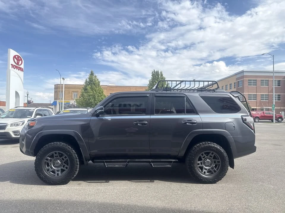 2020 Toyota 4Runner 5th Gen - Image 8 of 20