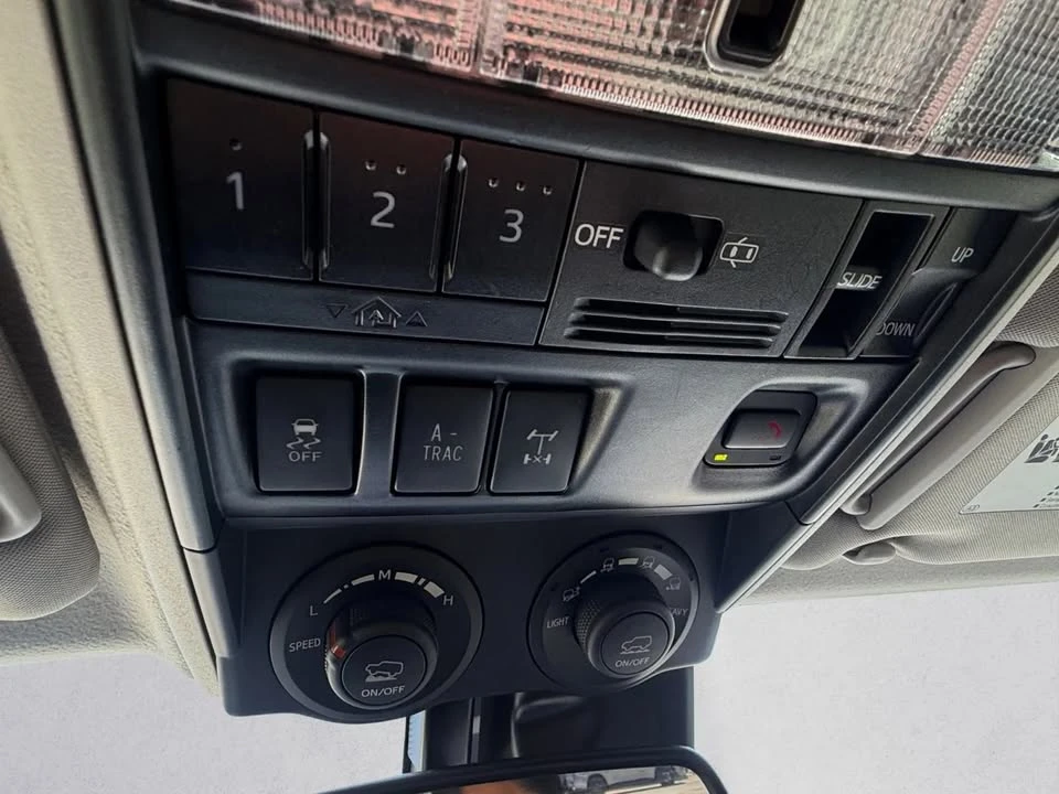 2020 Toyota 4Runner 5th Gen - Image 19 of 20
