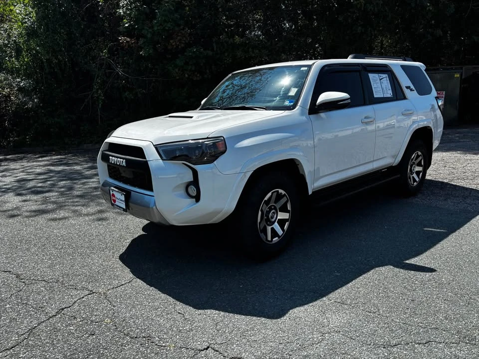 2020 Toyota 4Runner 5th Gen - Image 2 of 9