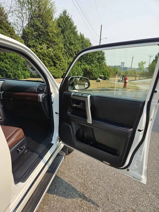 2020 Toyota 4Runner 5th Gen - Image 11 of 20