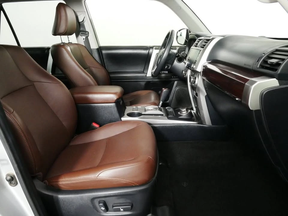 2020 Toyota 4Runner 5th Gen - Image 19 of 20