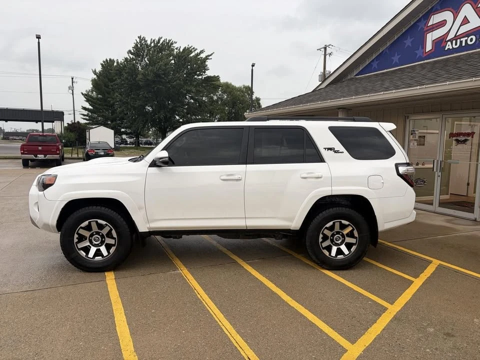 2020 Toyota 4Runner 5th Gen - Image 4 of 20