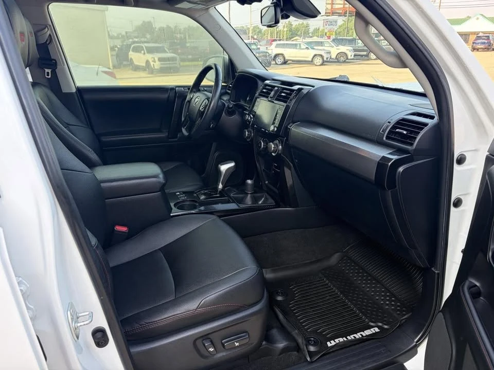 2020 Toyota 4Runner 5th Gen - Image 9 of 20