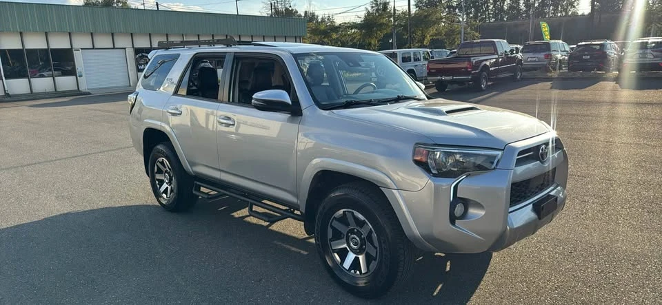 2020 Toyota 4Runner 5th Gen - Image 6 of 12