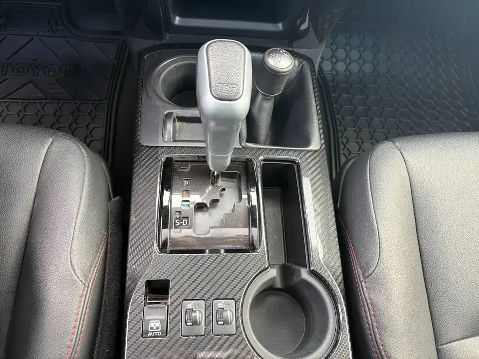2020 Toyota 4Runner 5th Gen - Image 17 of 20