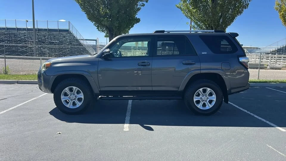 2020 Toyota 4Runner 5th Gen - Image 4 of 20