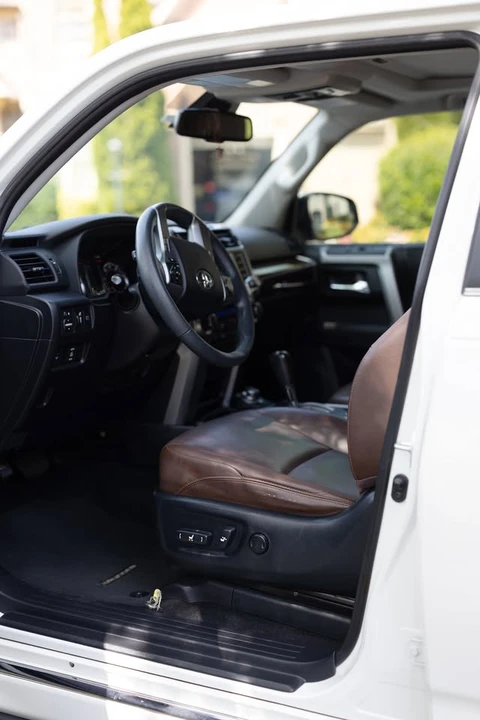 2020 Toyota 4Runner 5th Gen - Image 4 of 9
